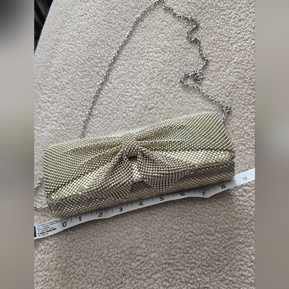 Elegant Gold Clutch Bag - Picture 3 of 5